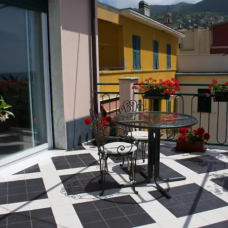 Vento De Ma Bed and breakfast Moneglia